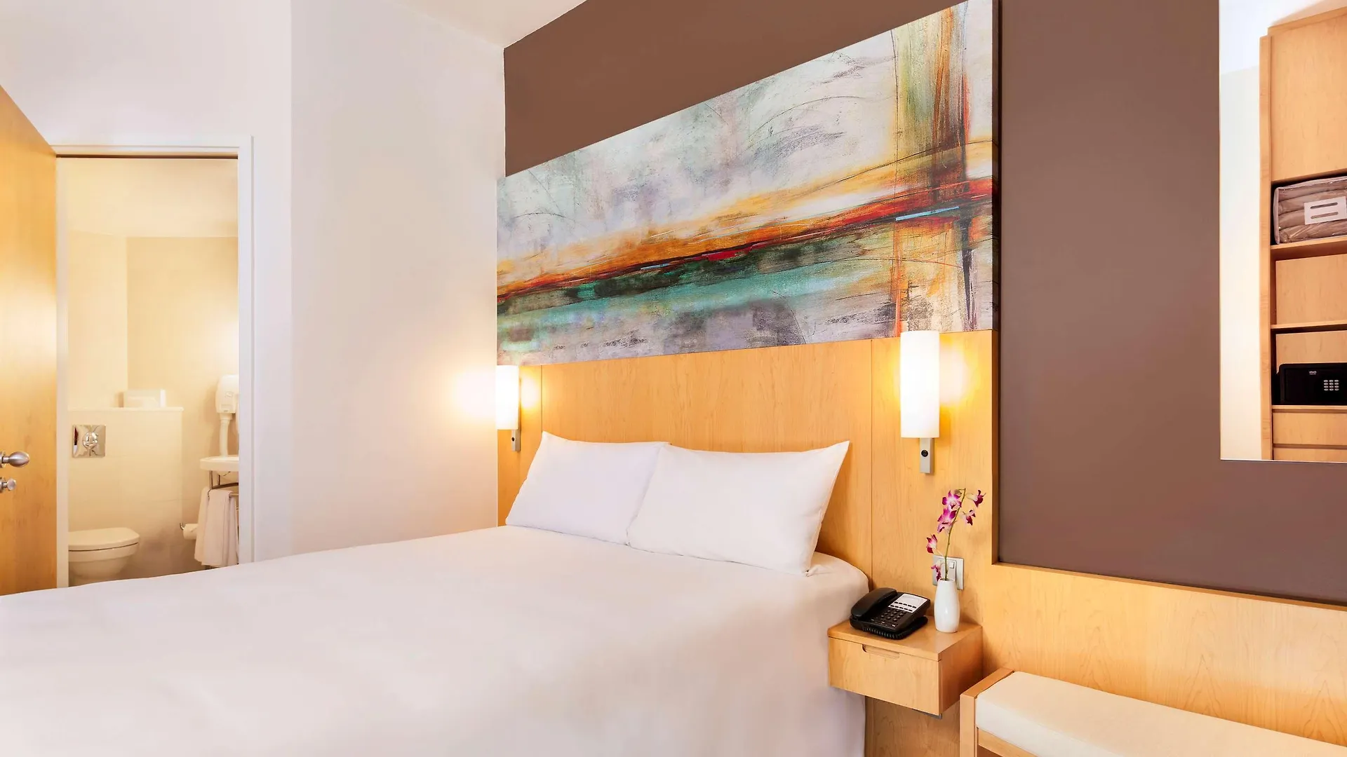 Ibis One Central - World Trade Centre Dubai Hotel